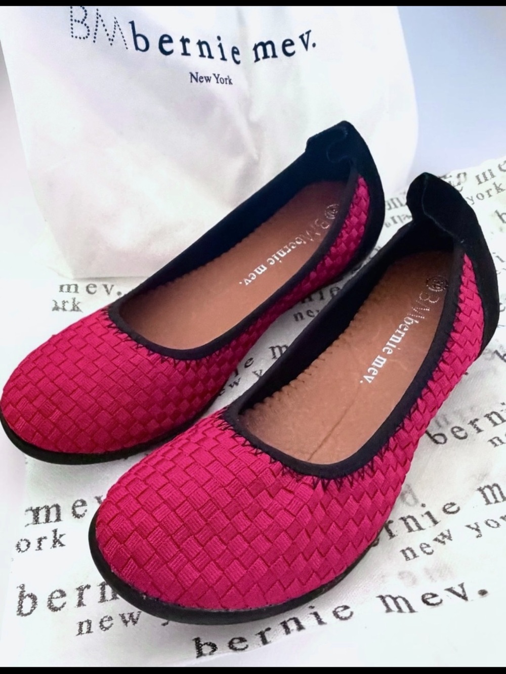 Bernie Mev Red Bella Me Ballet Flats Woven Memory Foam Black Suede Heel EU37